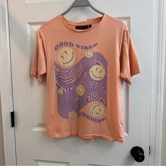 No Boundaries Men's Graphic good vibes smiley face Oversize Tee Shirt Size XS - Picture 4 of 7